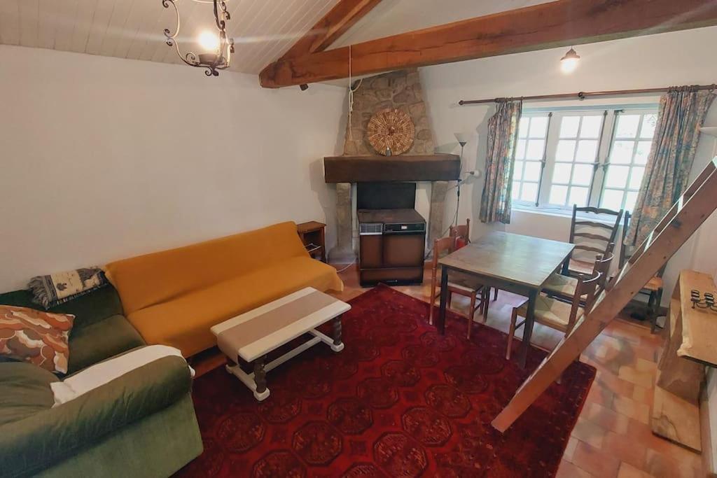 Gite Rustique - Perigord Vert - La Collina 24300 Abjat-sur-Bandiat Exterior photo